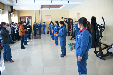 2018年3月8日，公司组织"庆三八"踢毽子活动